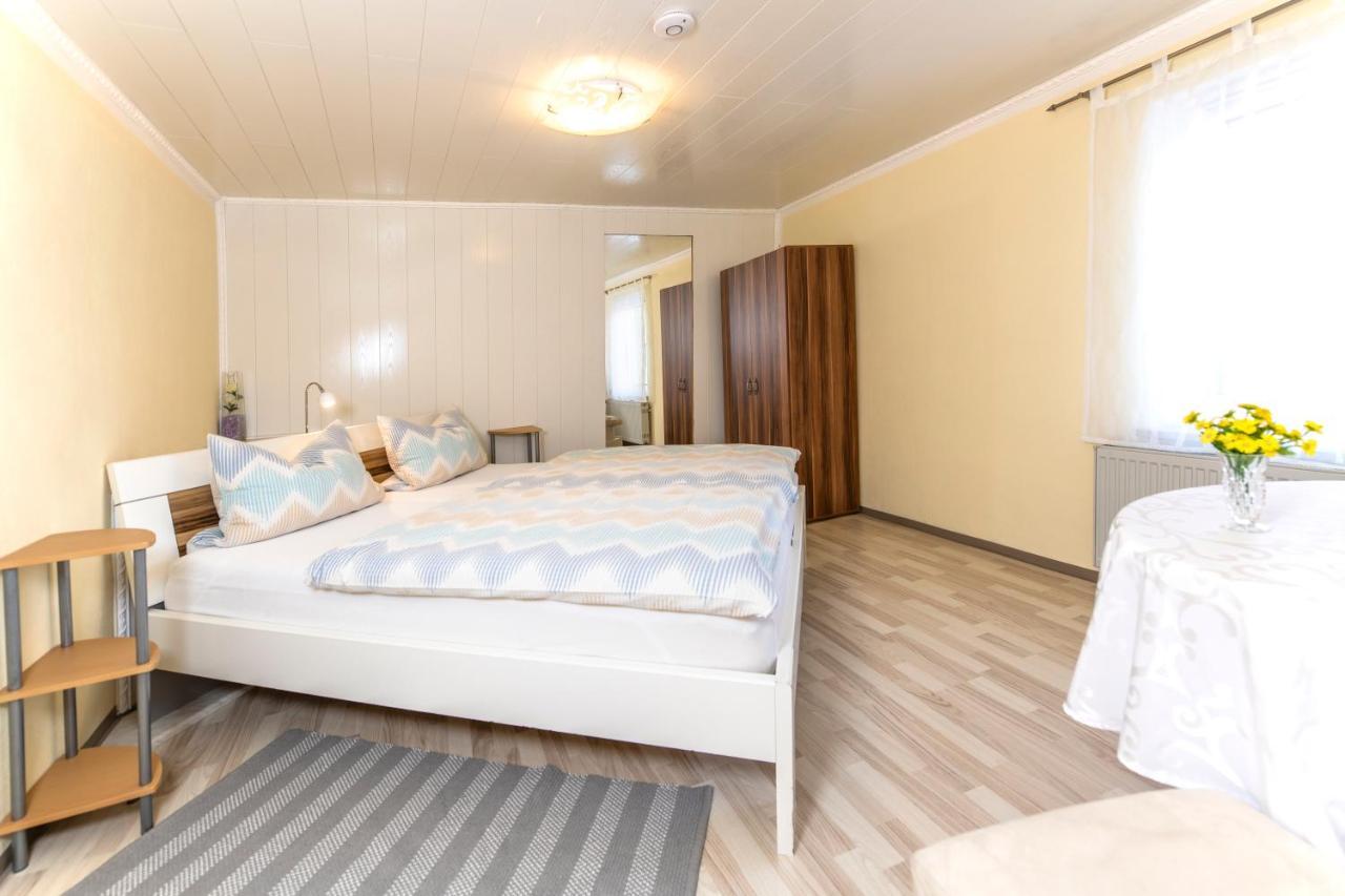 Gasthof Zum Burgkrug Leuchtenberg Ngoại thất bức ảnh